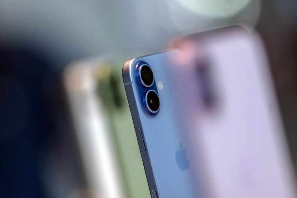 全球最新TOP 10畅销手机出炉！它击败iPhone 17 Pro Max登冠军