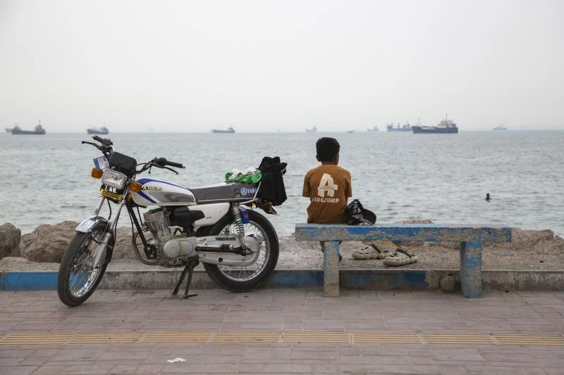 联合国警告称，2万名海员滞留在波斯湾，危机“前所未有”