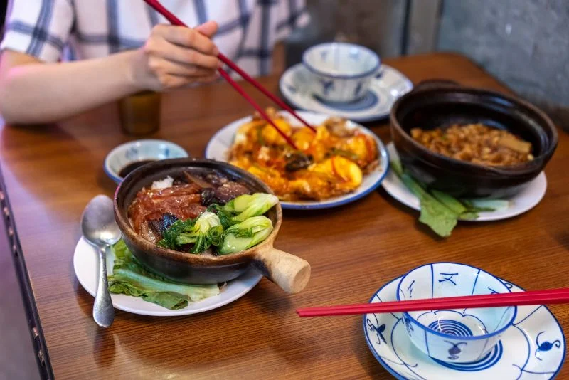 根据《Time Out》杂志的评选，全球美食之都排行榜