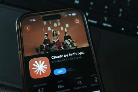 Anthropic已提交上市申请，其股票市值可能达到万亿美元