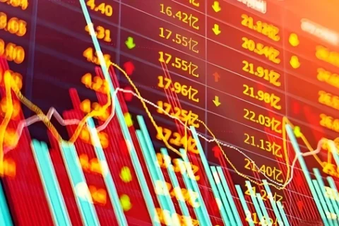 A股收盘:创业板指大涨近4%
